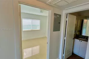 8227 Crespi Blvd, Miami Beach, FL 33141 - Photo 16