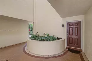 2400 Brickell Ave, Miami, FL 33129 - Photo 2