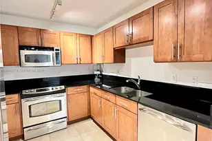 8390 SW 72nd Ave, Miami, FL 33143 - Photo 18