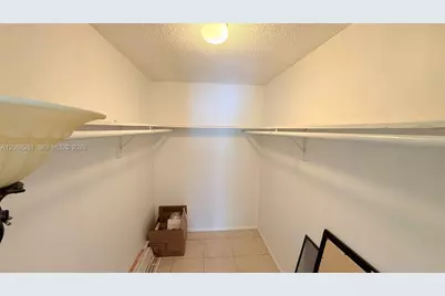 415 Executive Center Dr #203, West Palm Beach, FL 33401 - Photo 16