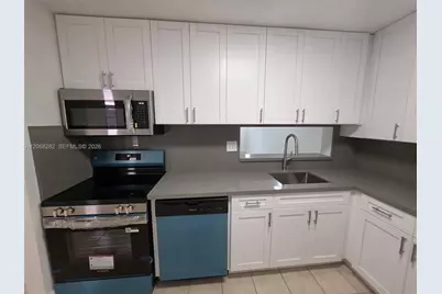 8400 SW 133rd Ave Rd #208, Miami, FL 33183 - Photo 2