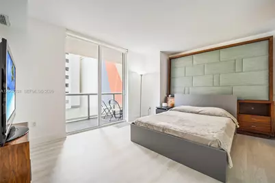 50 Biscayne Blvd #514, Miami, FL 33132 - Photo 6