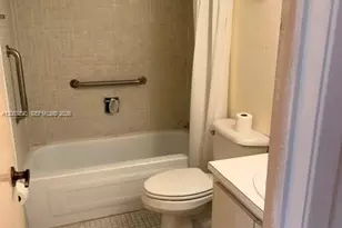 702 NW 87th Ave, Miami, FL 33172 - Photo 14