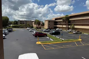 702 NW 87th Ave, Miami, FL 33172 - Photo 30