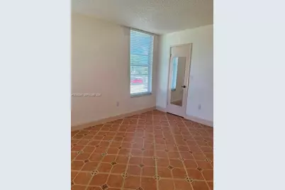 702 NW 87th Ave #213, Miami, FL 33172 - Photo 20