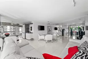 19101 NE 36th Ct, Aventura, FL 33180 - Photo 6
