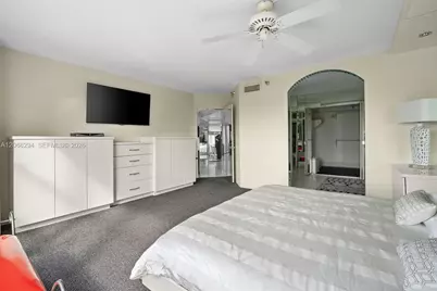 19101 NE 36th Ct #807, Aventura, FL 33180 - Photo 18