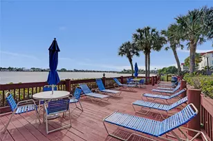 102 Half Moon Cir, Hypoluxo, FL 33462 - Photo 28