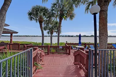 102 Half Moon Cir #C3, Hypoluxo, FL 33462 - Photo 34