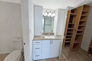 16546 NE 26th Ave, North Miami Beach, FL 33160 - Photo 10