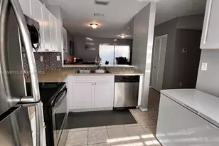17722 SW 141st Ct, Miami, FL 33177 - Photo 12