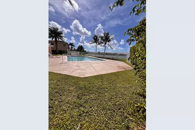 17722 SW 141st Ct, Miami, FL 33177 - Photo 2