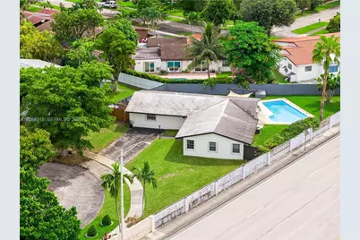 10331 SW 130th Ave, Miami, FL 33186 - Photo 2