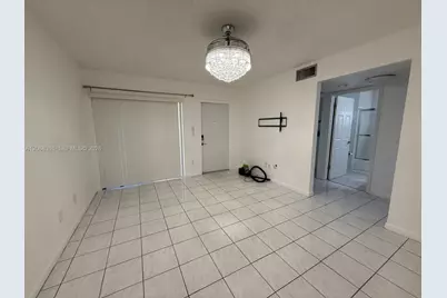 6540 W 26th Dr #24-60, Hialeah, FL 33016 - Photo 8
