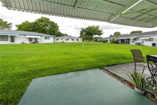 8555 NW 10th St, Plantation, FL 33322 - Photo 20