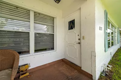 8555 NW 10th St #B106, Plantation, FL 33322 - Photo 2