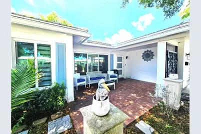2661 NW 4th Ave, Pompano Beach, FL 33064 - Photo 2