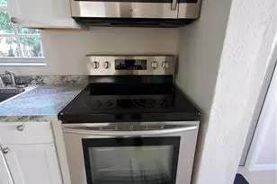 70 NW 33rd St, Miami, FL 33127 - Photo 16