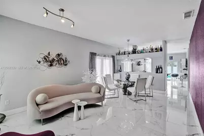 8816 NW 149th Ter, Miami Lakes, FL 33018 - Photo 2