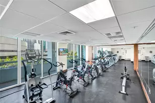 41 SE 5th St, Miami, FL 33131 - Photo 42