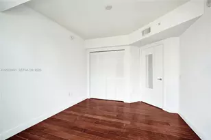 41 SE 5th St, Miami, FL 33131 - Photo 16
