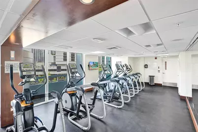 41 SE 5th St #1016, Miami, FL 33131 - Photo 38