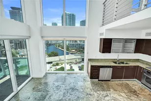 41 SE 5th St, Miami, FL 33131 - Photo 6