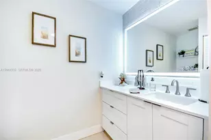10237 NW 52nd Ln, Doral, FL 33178 - Photo 16