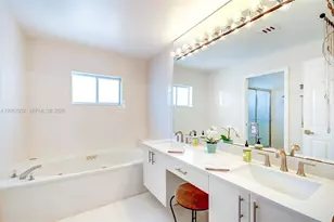 10237 NW 52nd Ln, Doral, FL 33178 - Photo 28