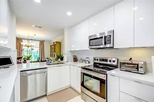 10237 NW 52nd Ln, Doral, FL 33178 - Photo 12