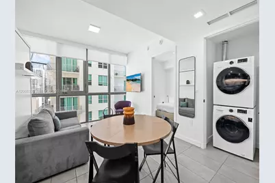 227 NE 2nd St #2501, Miami, FL 33132 - Photo 8