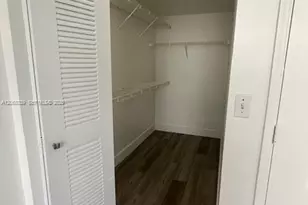 5091 NW 7th St, Miami, FL 33126 - Photo 16