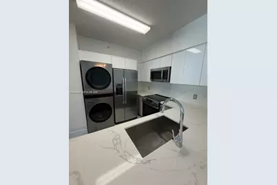 5091 NW 7th St #1008, Miami, FL 33126 - Photo 4