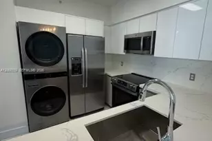 5091 NW 7th St, Miami, FL 33126 - Photo 4