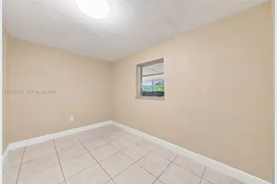 3180 W 3rd Ave, Hialeah, FL 33012 - Photo 36
