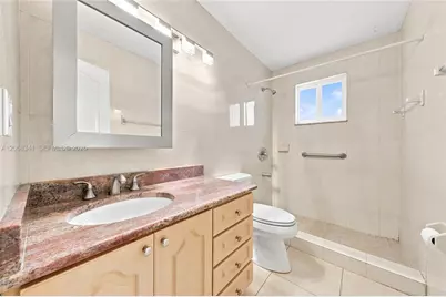 3180 W 3rd Ave, Hialeah, FL 33012 - Photo 48
