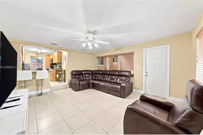 3180 W 3rd Ave, Hialeah, FL 33012 - Photo 12