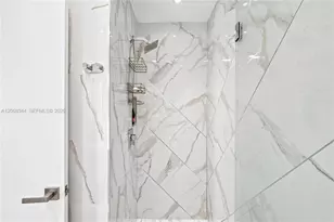20302 NE 34th Ct, Aventura, FL 33180 - Photo 24