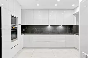 20302 NE 34th Ct, Aventura, FL 33180 - Photo 4