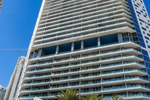 1300 Brickell Bay Dr, Miami, FL 33131 - Photo 1
