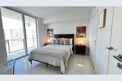 1300 Brickell Bay Dr #3400, Miami, FL 33131 - Photo 18