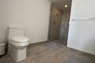 1300 Brickell Bay Dr, Miami, FL 33131 - Photo 22