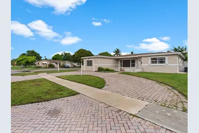 4545 NW 39th St, Lauderdale Lakes, FL 33319 - Photo 4