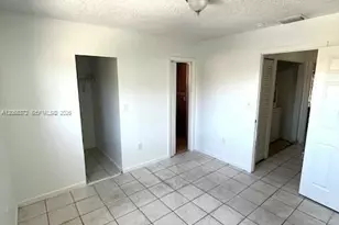 5274 W 25th Ln, Hialeah, FL 33016 - Photo 6