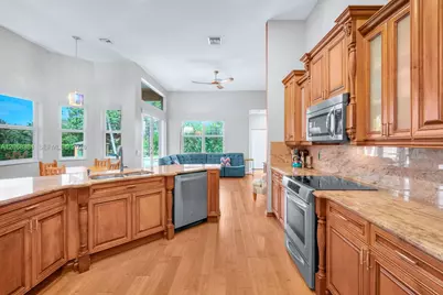 2979 SW 144th Ter, Davie, FL 33330 - Photo 14