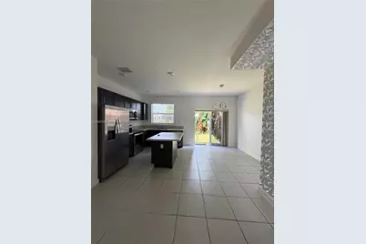 2739 SE 17th St, Homestead, FL 33035 - Photo 4