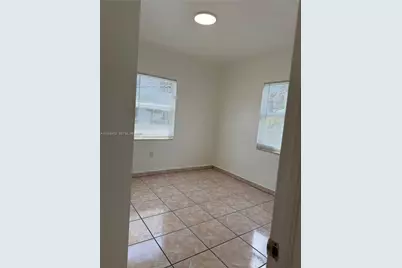 636 SW 8th Ave #636, Miami, FL 33130 - Photo 6