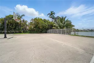 5202 NW 187th St, Miami Gardens, FL 33055 - Photo 24