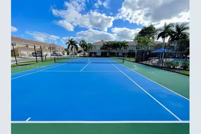 12171 SW 4th St, Pembroke Pines, FL 33025 - Photo 32