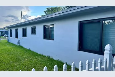 230 NW 8th Ave, Dania Beach, FL 33004 - Photo 38